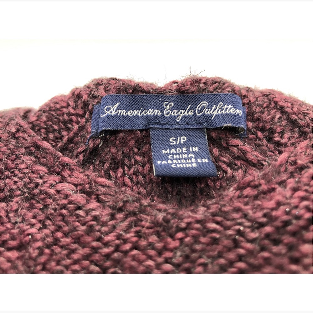 ⭐️American Eagle Sweater